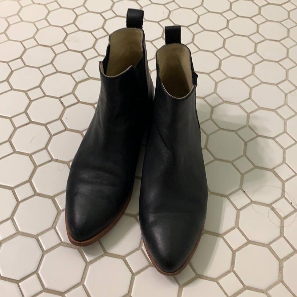 Nisolo Chelsea Boots
